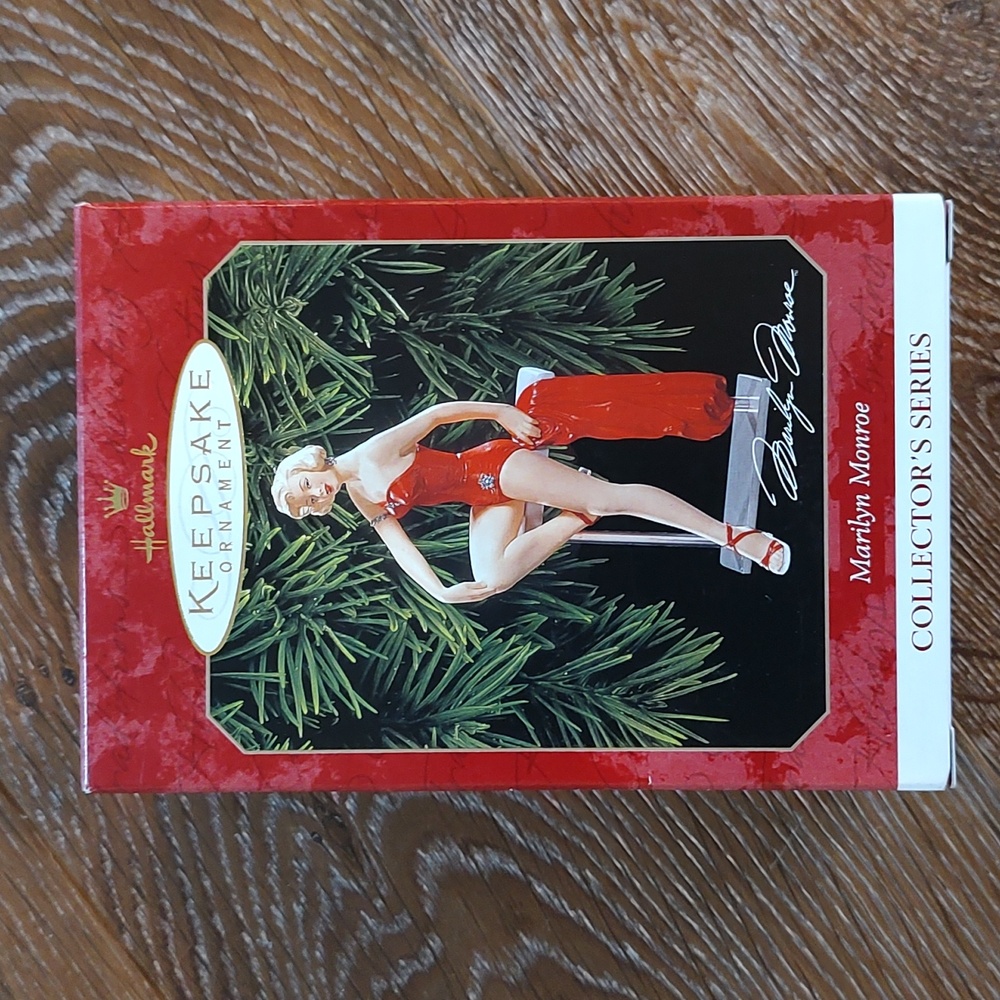 Marilyn Monroe Hallmark Keepsake Ornament Collector Series 1999 Brand New